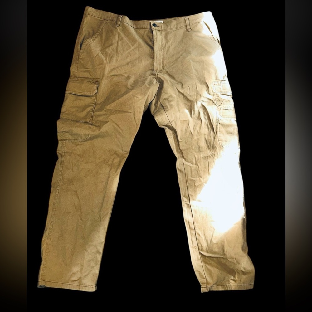 Wrangler Men’s Regular Taper Cargo Pants - Khaki Tan - 42x30 - Excellent Conditi